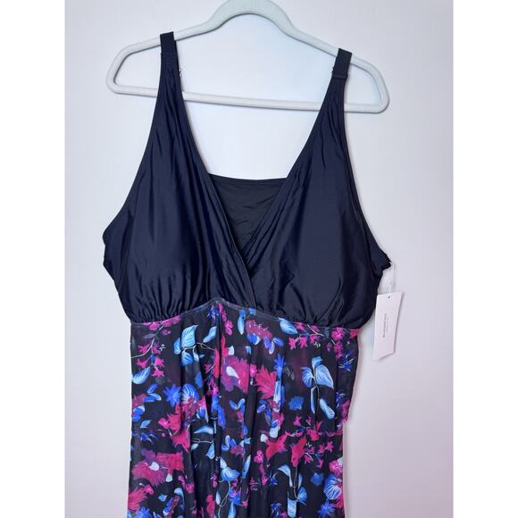 Bloomchic Swim Dress Women's Plus Size 28 (5x) Cross Over Front Hanky Hem NWT - Picture 2 of 9